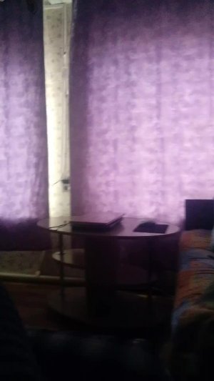 играем в слова с сестрой.