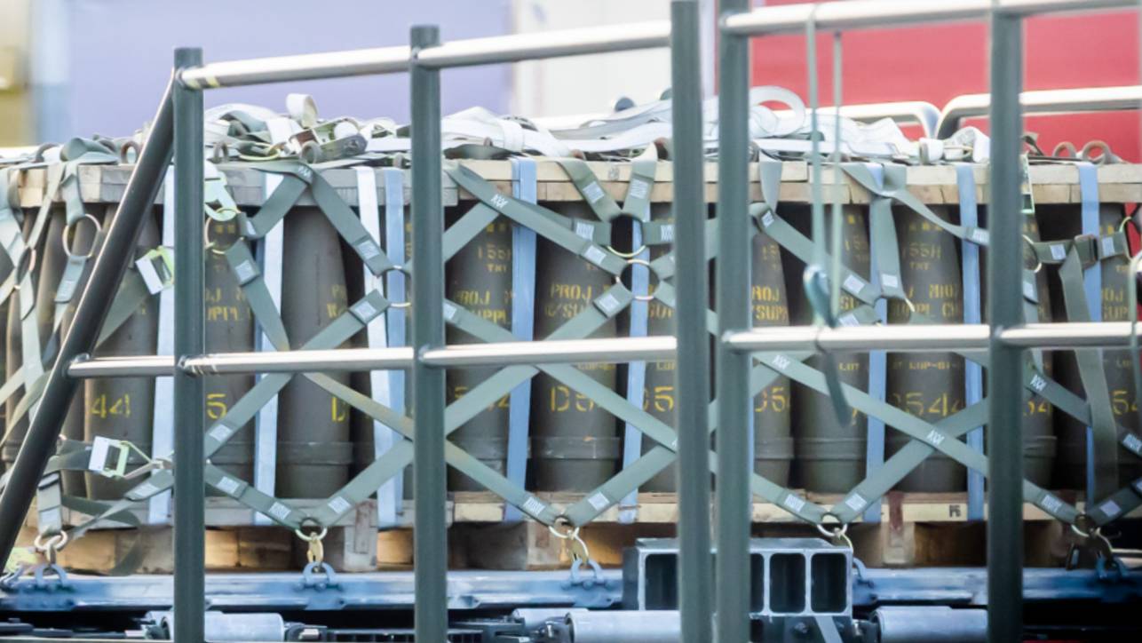 У ВСУ пусто, а на черном рынке густо: Украина кричит о дефиците оружия и тут же продает его бандитам