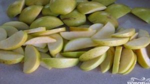 Компот из брусники и яблок