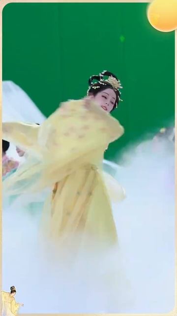 Подготовка Дильрабы к празднику середины осени 2025.