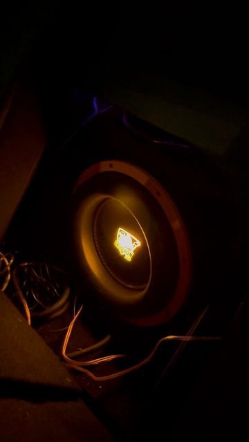 Прослушиваем сабвуфер DL Audio Gryphon Pro 12 v.3 SE в kia Rio 4