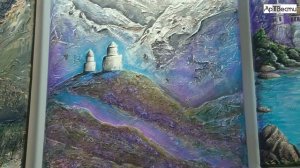 Художник Елена Чугурова на интерьерной выставке "Русский дом"