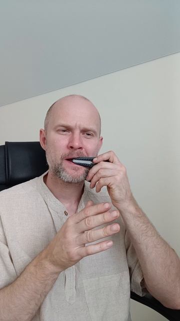 Варган черный под карбон Ми