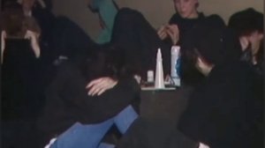 Как одевалась молодежь на дискотеку в 90-х, какие прически в 80-х