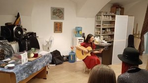 Евгения Бильченко_20251005_День Рождения в Бабе Яге с друзьями