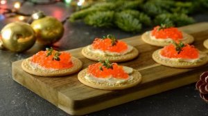 Крекеры с икрой