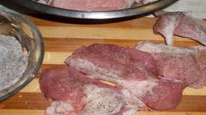 Мясо с яблоками в духовке