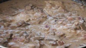 Курица с шампиньонами в сметане