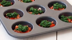 Маффины с помидорами и шпинатом