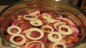 Мясо в кефире в духовке