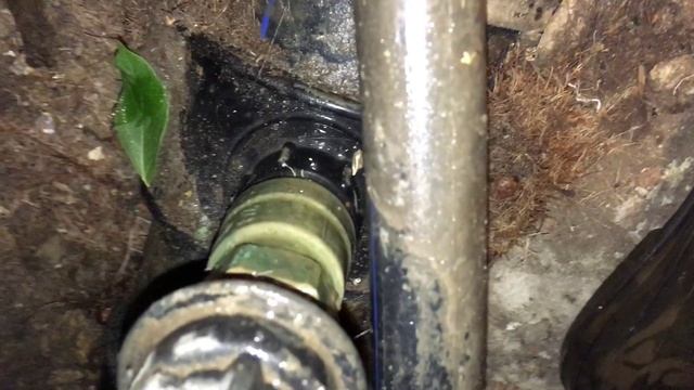 Сантехнический колодец. Как отогнуть ПНД трубу. Часть 2.