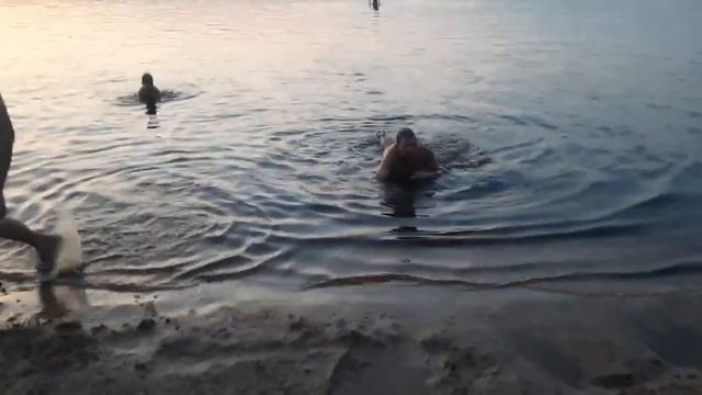 На закате купаюсь!!!