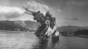 Потопление самого секретного и крупнейшего авианосца в мире