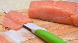 Лаваш с сыром, и семгой, и зеленью