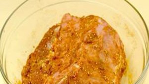 Мясо в мультиварке куском