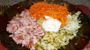 Лаваш с корейской морковкой и огурцом