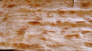 Лаваш с луком и сыром