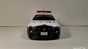 Nissan Skyline gt-r bnr 34 patrol car