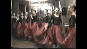 ИСПАНСКИЙ ТАНЕЦ. ИСПАНИЯ. МАССОВЫЙ ИСПАНСКИЙ ТАНЕЦ. РИСУНКИ, ПЕРЕХОДЫ И ПЕРЕСТАНОВКИ