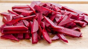 Красный борщ со свеклой