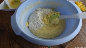 Кекс Лакомка с изюмом и орехами