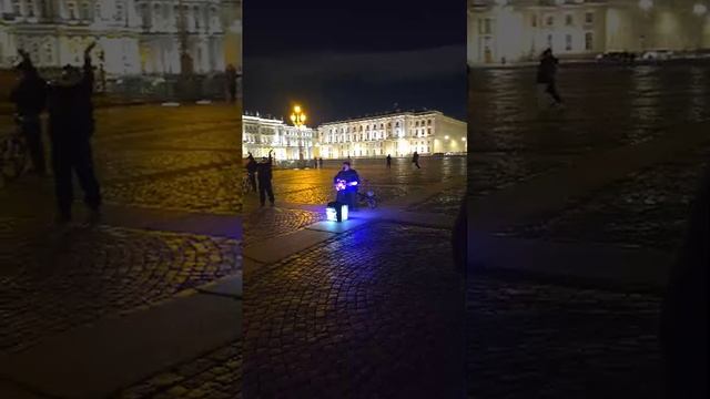 Артисты в Санкт-Петербурге.  Невский проспект.
