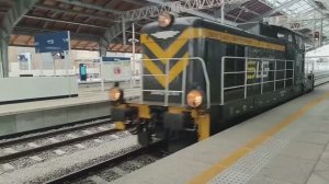 Тепловоз SM42-2151 следует резервом