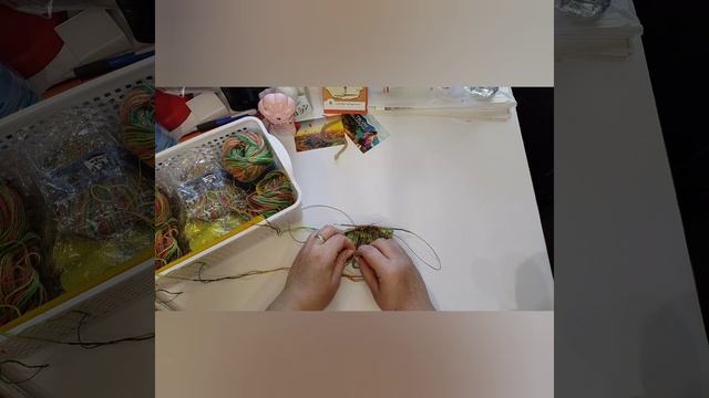 триостарты октября