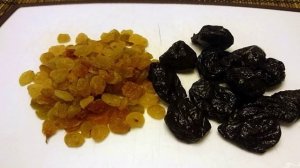 Капуста с сухофруктами