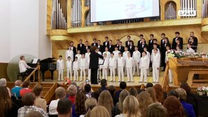 Педагогов Дубны заранее поздравили с Днём учителя 2025 и отметили заслуженными наградами