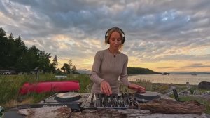 Wave Report Sunset Organic Sessions on South Hornmanby Island, Vancouver BC