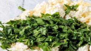 Мятные сырные шарики с орехами