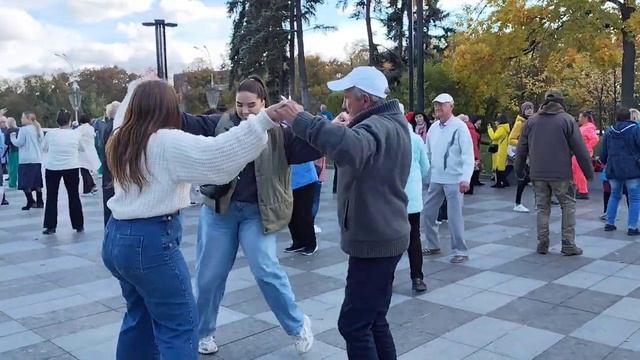 5 ОКТЯБРЯ 2025 САМА П'Ю, САМА НАЛИВАЮ смотреть онлайн