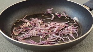 Капуста тушеная с огурцами