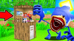 НЭНСИ И ПЧОЛА СПРЯТАЛИСЬ В ДЕРЕВЕ ОТ СОНИКА ТЕЙПС ХОРРОР В МАЙНКРАФТ