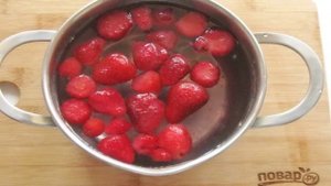 Компот из замороженой клубники