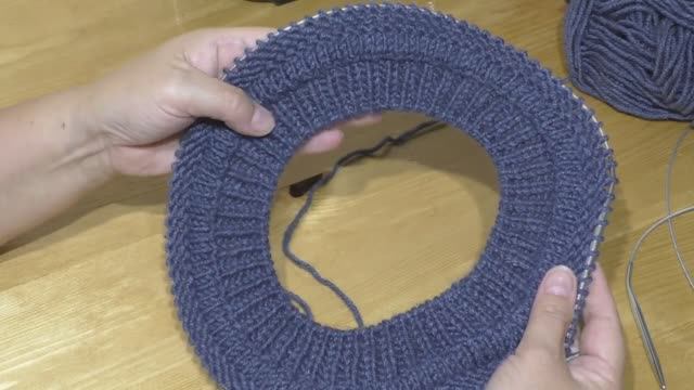 Простая фабричная горловина спицами. Ложная кеттлевка. смотреть онлайн