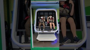 Эмоции моих детей на виртуальных горках, г. Казань.