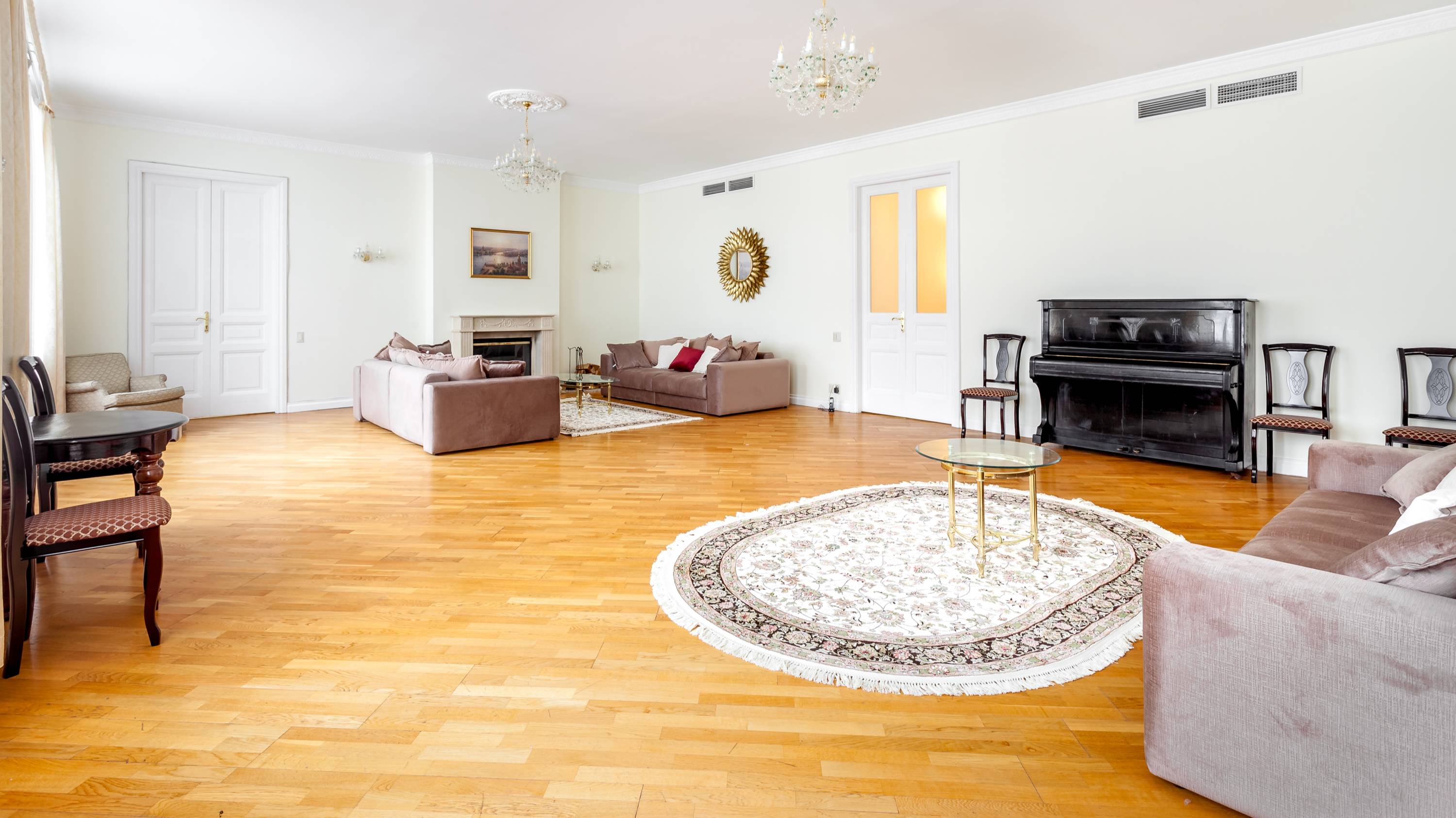 Квартира в историческом доме! 7-комнатная квартира в аренду, 340 м² (ID 10155)