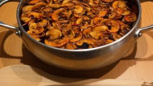 Компот из вишни и яблок