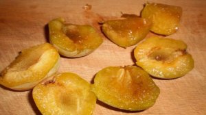 Компот из свежих ягод