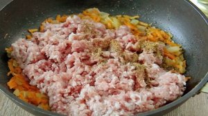 Макароны по-флотски с томатной пастой