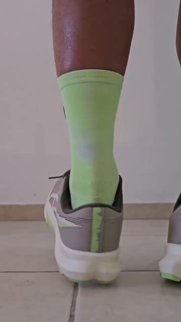 Трейловая модель Asics Fuji Lite 6 смотреть онлайн