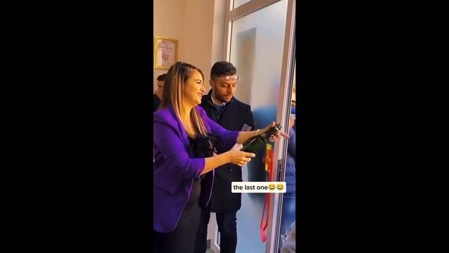 Видео Смешные Люди До Слез Смотреть