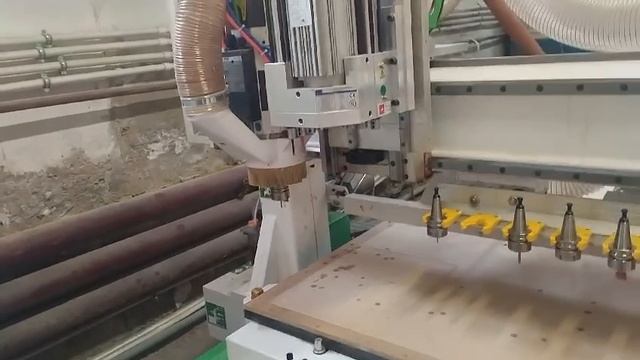 работа DRILL BANK Сверлильной головы на WOODTEC смотреть онлайн