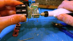 В аккумулятор  шуруповерта Erbauer не подошла плата БМС 25 А