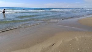 АНАПА.
ПЛЯЖ КРИСТАЛЛ.
06.10.2025. 
ПОГОДА +27.