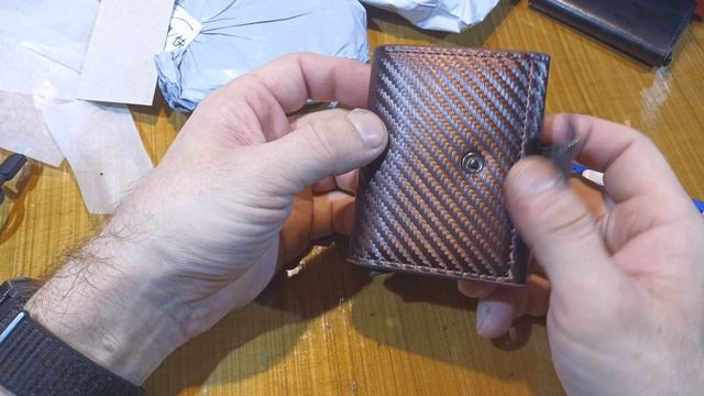 Кошельки с защитой, ключницы с секретом