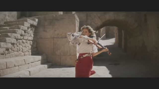 Lindsey_Stirling