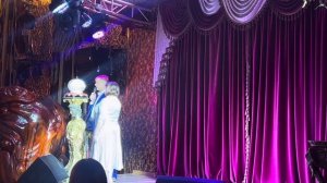 Олег Зубков дарит ШИКАРНЫЕ ПОДАРКИ, людям, которые помогли ему отбиться от льва!